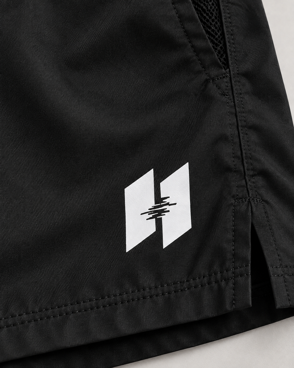 FORM/01 Training Shorts
